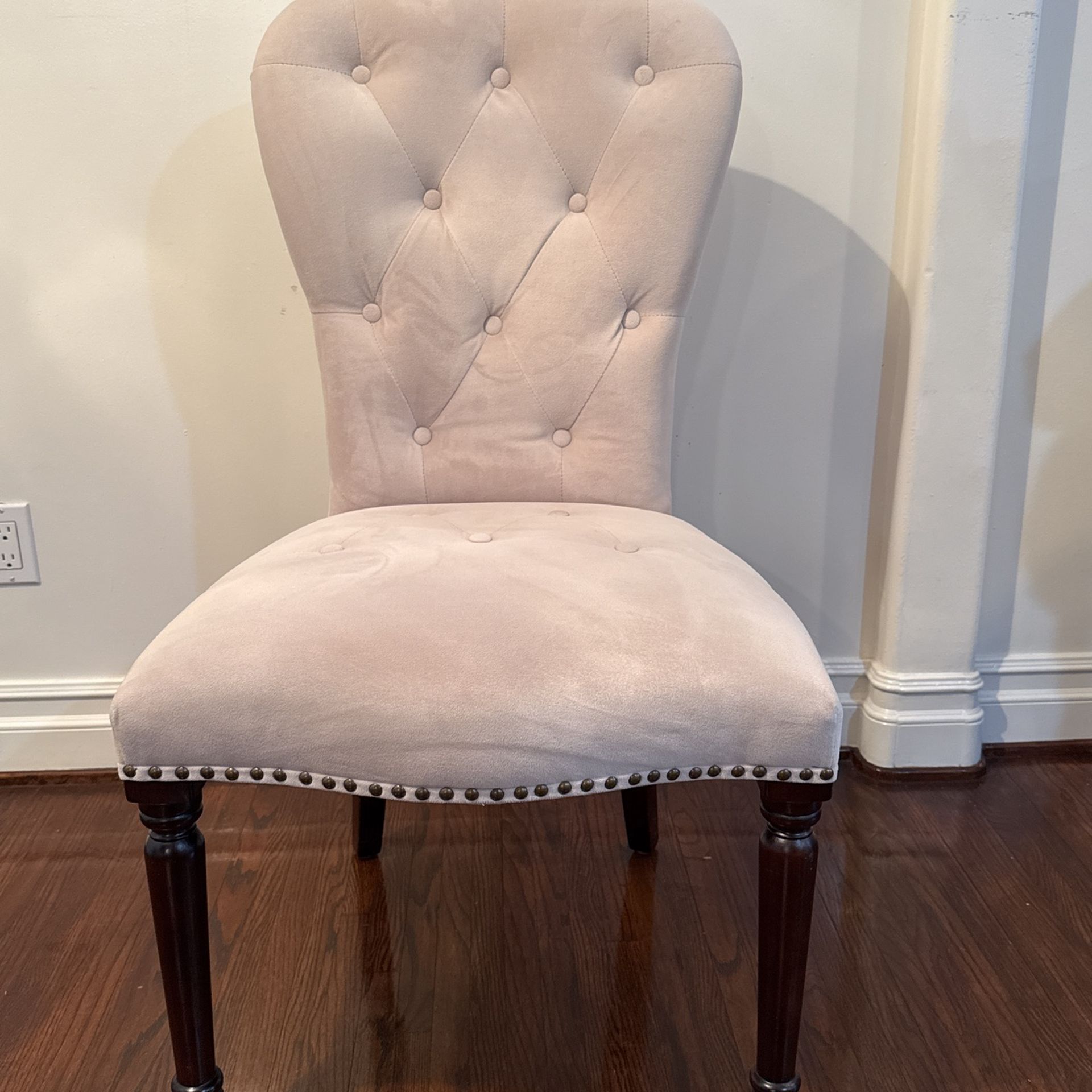 Z Gallerie Dining Chairs White With Nailheads