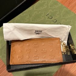 MCM Wallet