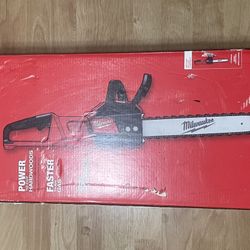Milwaukee M18 16” Chainsaw + Quart Of Echo Oil.