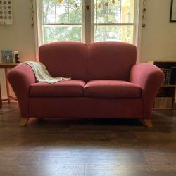 Beautiful Burgundy H.M. Richards Loveseat!