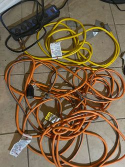 Heavy Duty Extension Cords and Power Strip Lot
