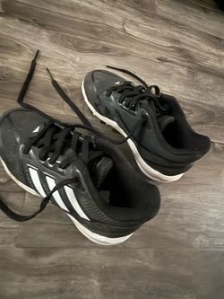 Kids Adidas Black Low-Top Cleats size 11