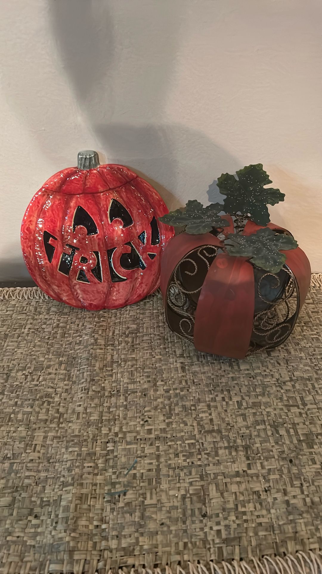 Plate Pumpkin & Metal Pumpkin