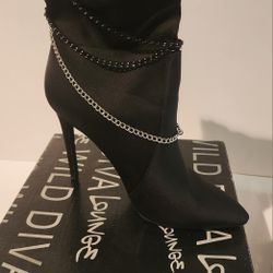 Women's Black Thin Chain Bootie Heels Size 8 1/2 Don't Waste My Time 