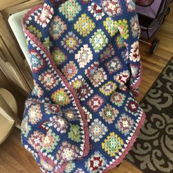 HAND MADE BLANKET 