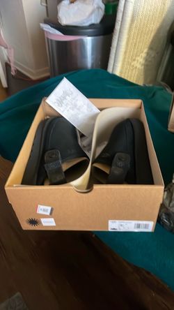 uGG Clogs