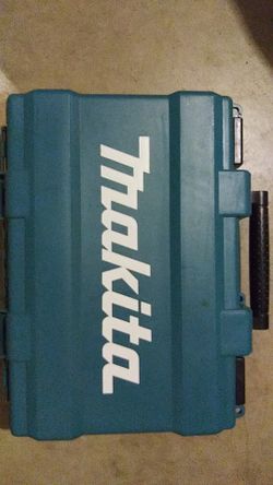 Makita Cordless Hammer Drill 18 Volt LITHIUM ION 3.0 Ah