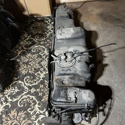 2000-2004 Chevrolet Savana, 3500 Gas Tank