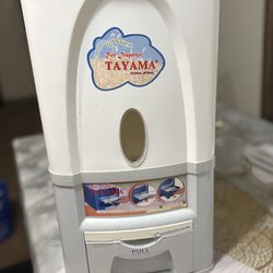 Tayama 55lb Rice Dispenser - Large Capacity Storage