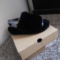 Black Fluffy Ugg Slide Sandals 