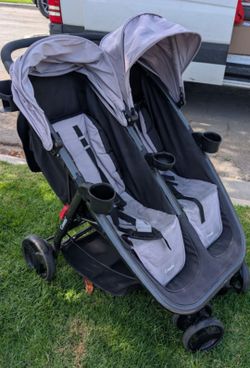 Combi Fold N Go Double Stroller HARD TO FOLD two toddlers