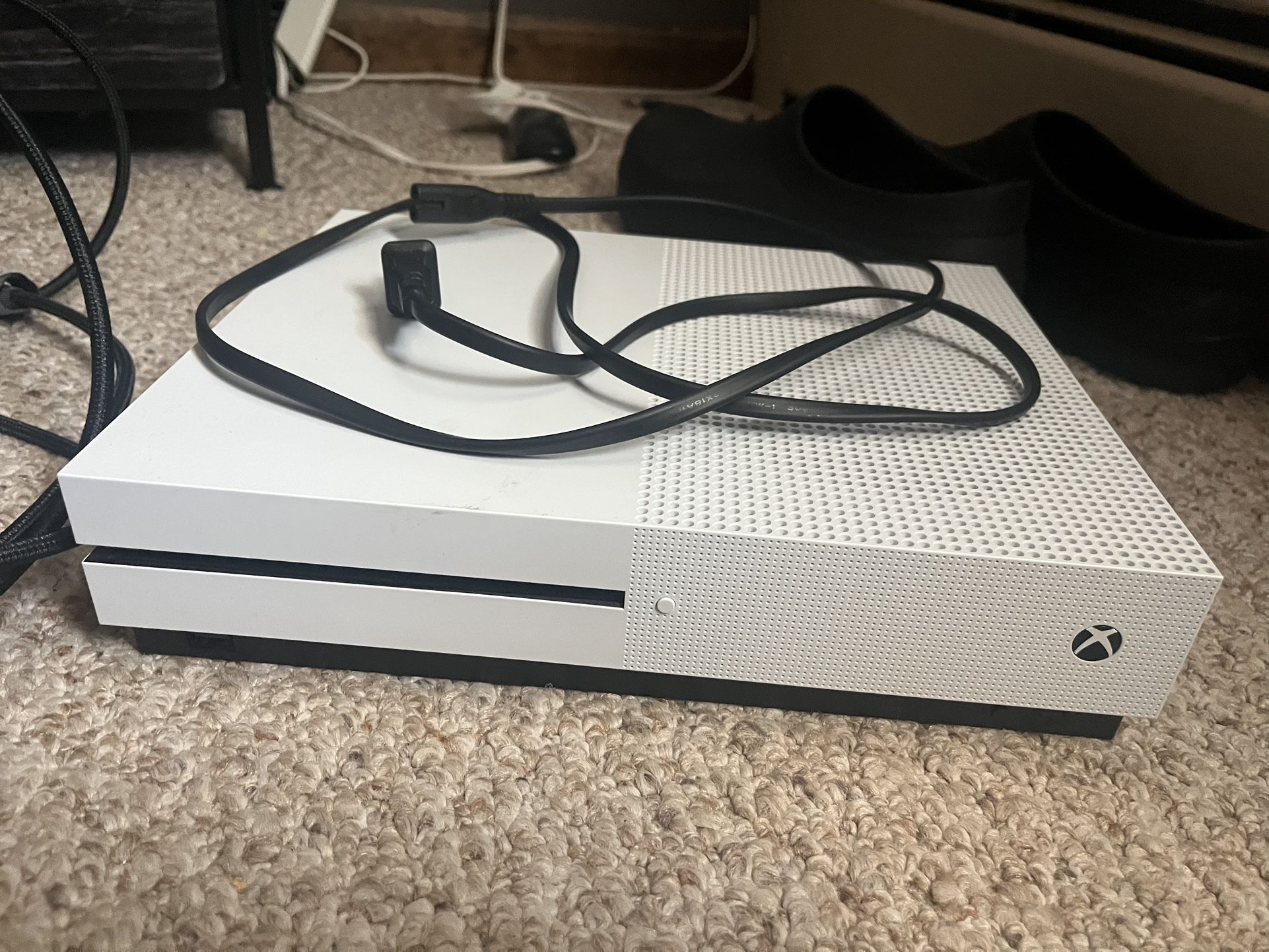 Xbox Series S + 8K Ultra High Speed HDMI Cable - $190$
