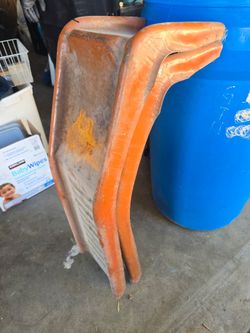 Heavy-Duty Plastic Wheelbarrow Replacement Tray/Tub – Used