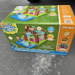 H2O Monkey island Mega Waterpark With Blower- NEW