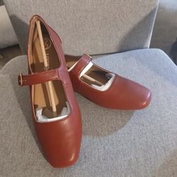 BRAND NEW - Sam And Libby MARY JANES size 9