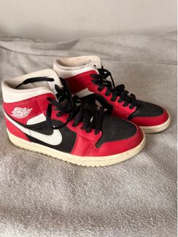 Nike Air Jordan 1mid bred Toe