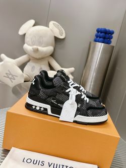Men /Women LV Trainers Size 6-13