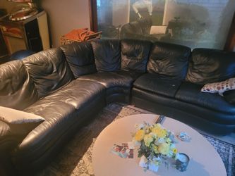 3 piece leather sectional sofa FREE