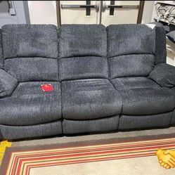 Ashley Draycoll Reclining Sofa 