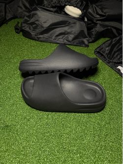 Yeezy Slide Black