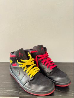 Jordan Air Jordan 1 Mid Retro "Last Shot" Black/Red-Yellow Mid Top 554724-076