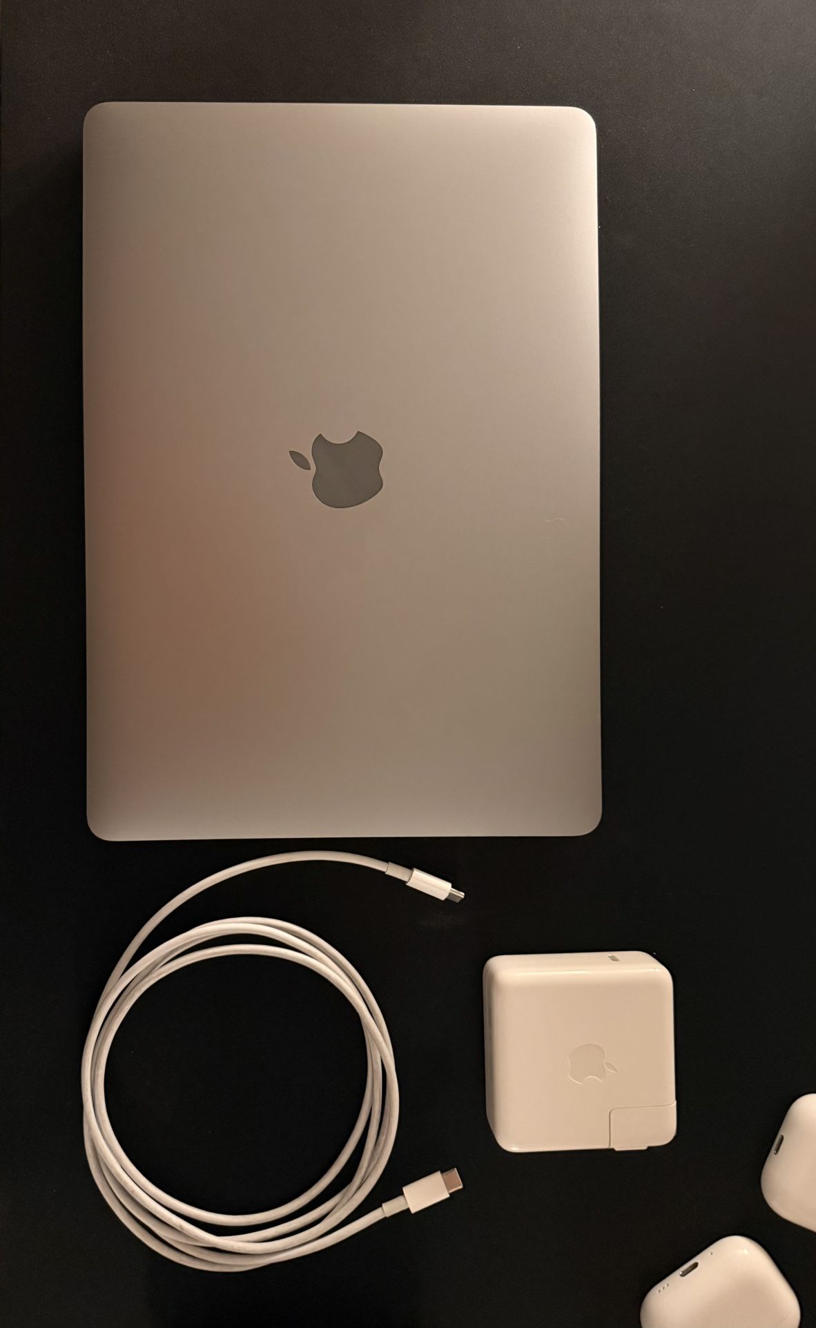 2019 13” MacBook Pro. - 1.4GHz I5 - Perfect Condition - Original Charger 