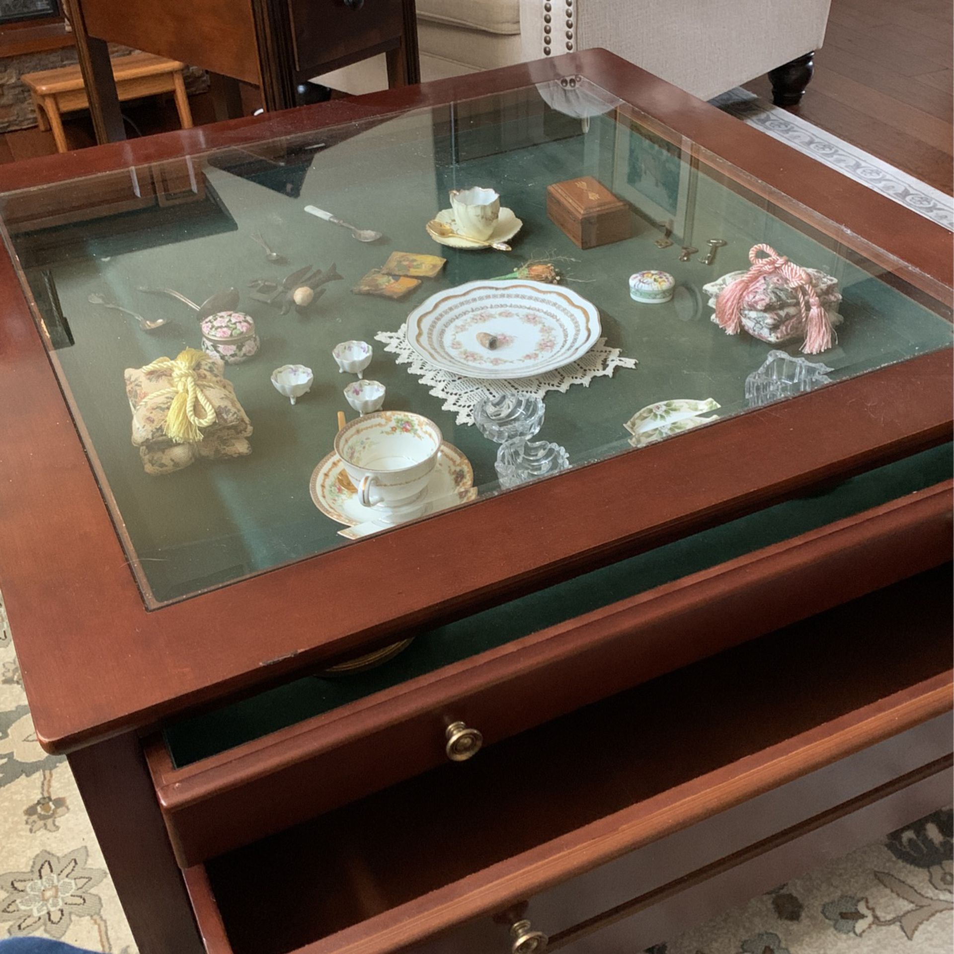 MOVING!!!!Reduced Price. Curio Coffee Table 