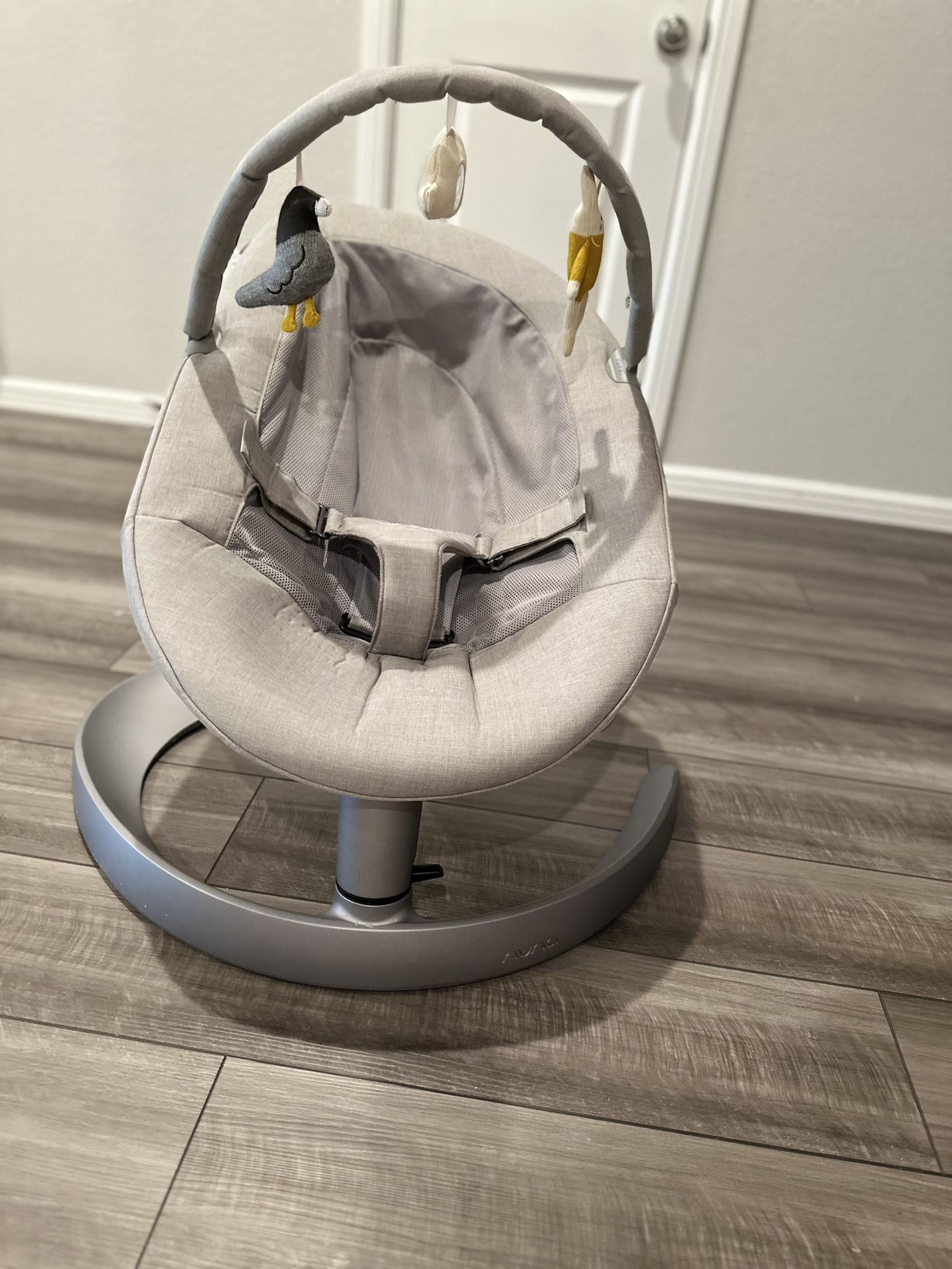 Baby Swing Nuna - Non Electric