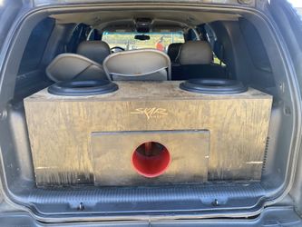 2 Skar 15s With Custom Box And 2000 Watt Skar Amp