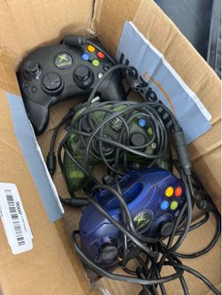 Xbox classic controllers x3 wired
