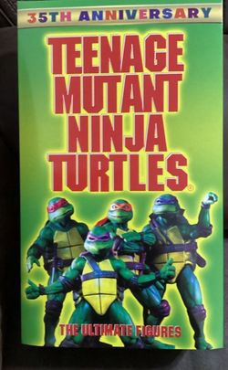 Neca TMNT 35th Anniversary 5 Pack with Spirit of Splinter & NECA Street Scene Diorama (90s Movie)