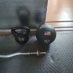 35lb Kettle Ball And Medicine Ball