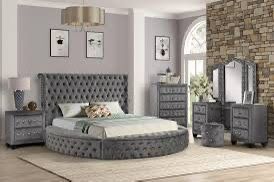Round Tufted Bed