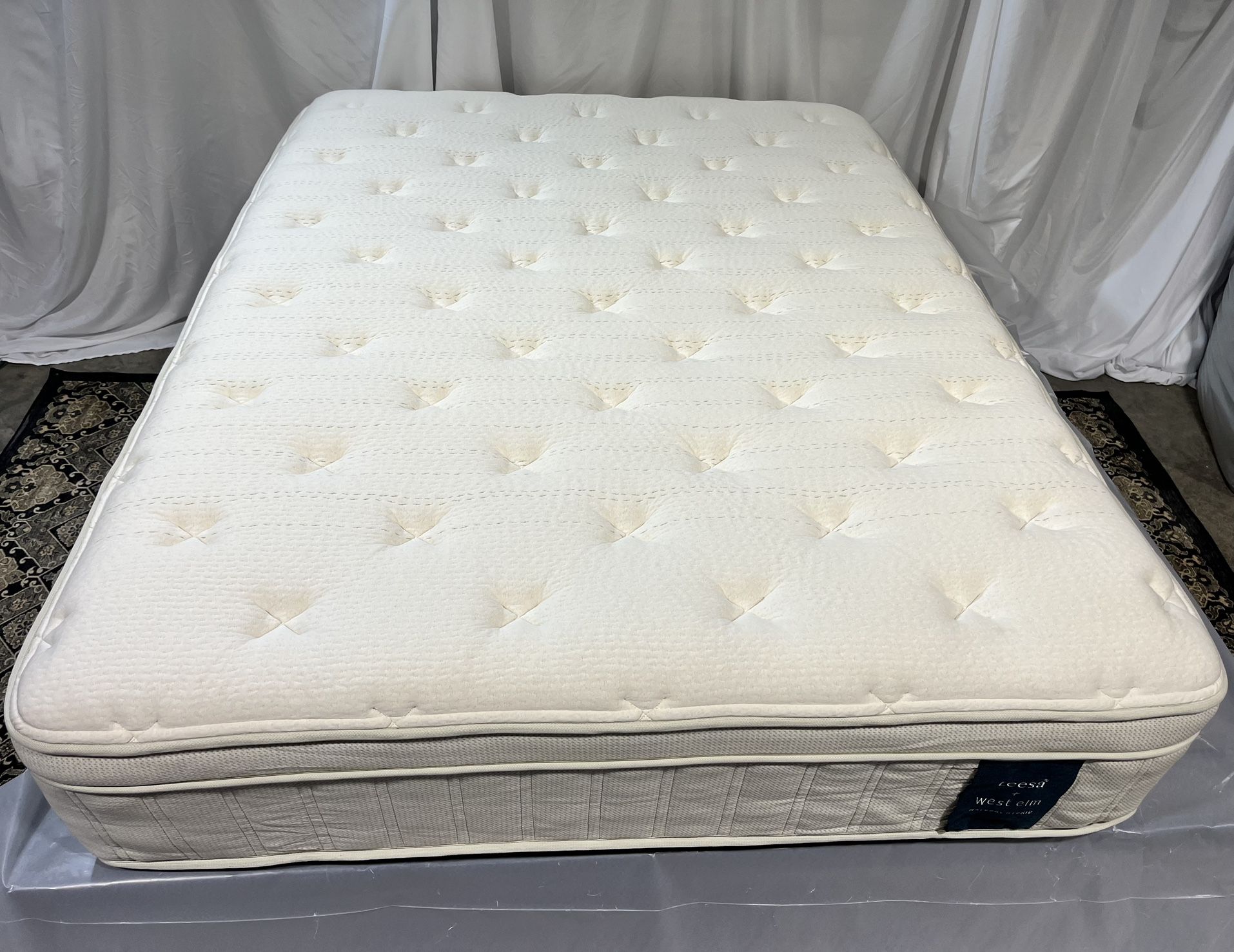 Leesa Natural Hybrid Mattress - QUEEN