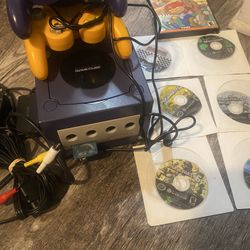 Nintendo Cube With 2 Controllers And Games 