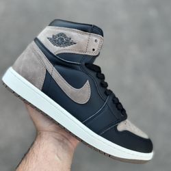 Air Jordan 1 High OG Palomino