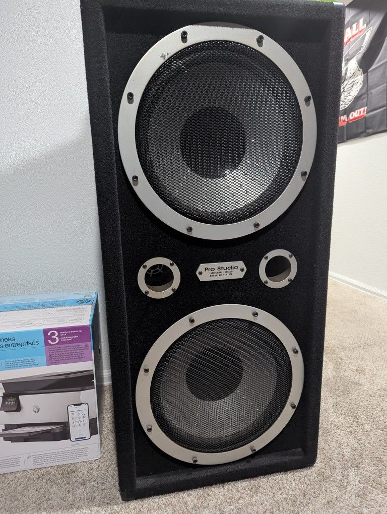 ProStudio Speaker Set - Local Pickup Only
