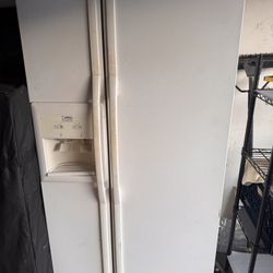 Free Refrigerator And Mini Fridge