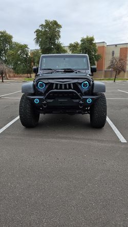 2014 Jeep Wrangler  clean tittle