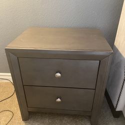 2 Drawers Nightstand 