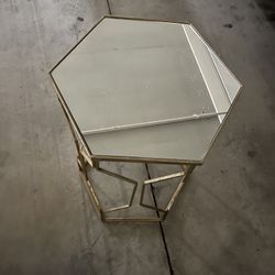 Table w/ mirror