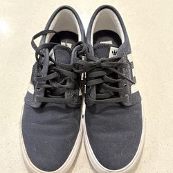 Adidas Dark Navy platform sneakers size 5.5