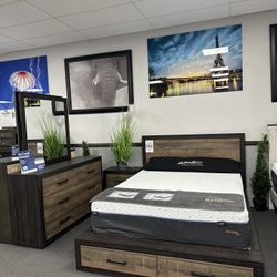 4PC Queen Bedroom Set