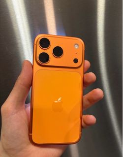 Apple iPhone 17 pro 256gb AT&T or cricket and some Mexico carriers (out of country) r sim orange color 10/10