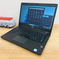 Dell i5 vPro 8th Full HD laptop / Windows 11 Pro / SSD 256GB / RAM 8GB / Camera / HDMI / USB C / Bluetooth / Charger / Backlit