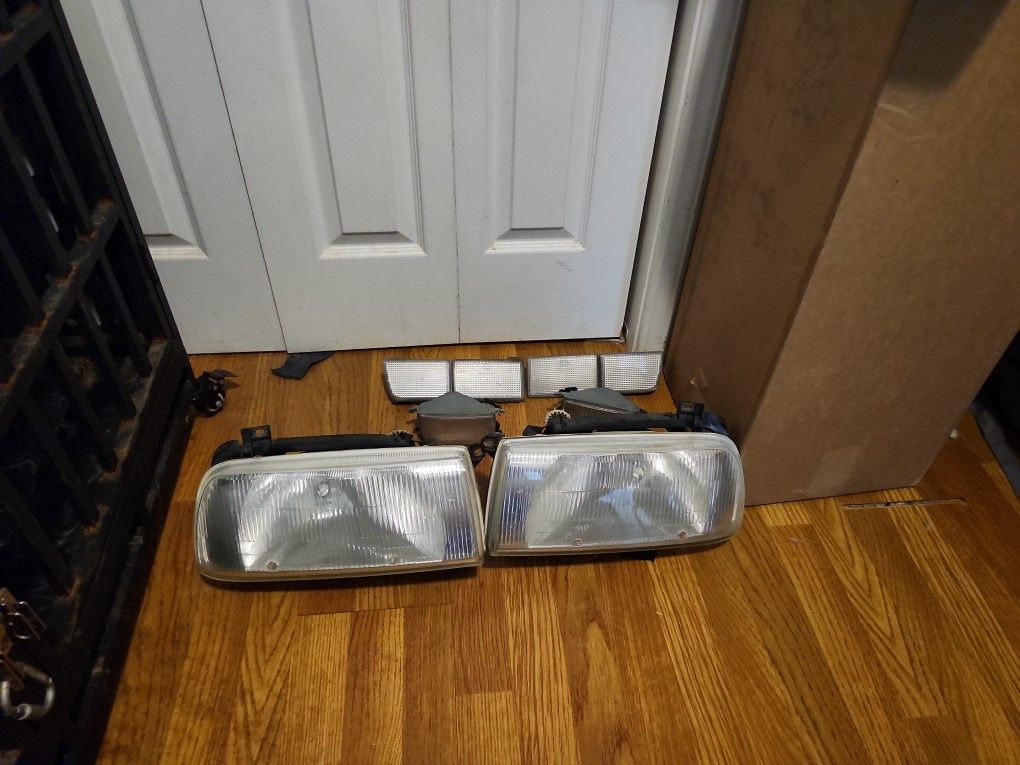 98 Jetta Tdi Part Out. Front Lights/Reflectors