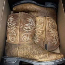 Tony Lama Boots Practically New😃   10.5 EE Wide