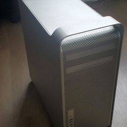 Mac Pro Computer With Akai MPC Software