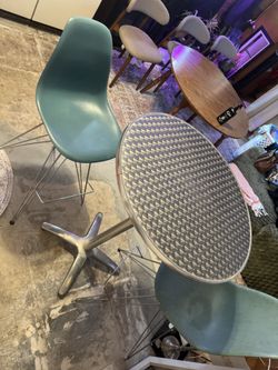 Vintage retro bar height table & chairs