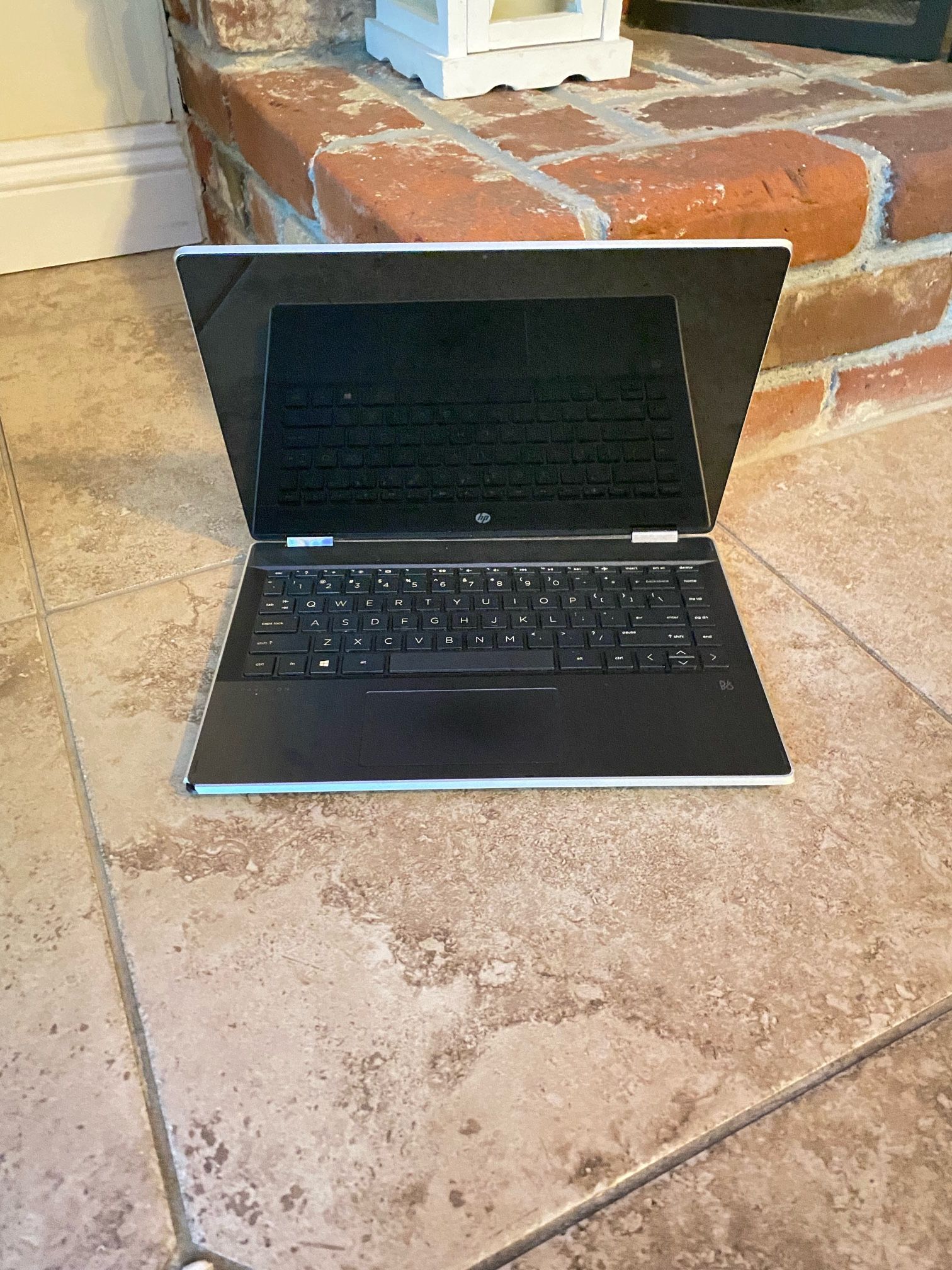 10th Gen 2-in-1 ***HP i5 Touchscreen with Win 11, 16GB Ram, and SSD